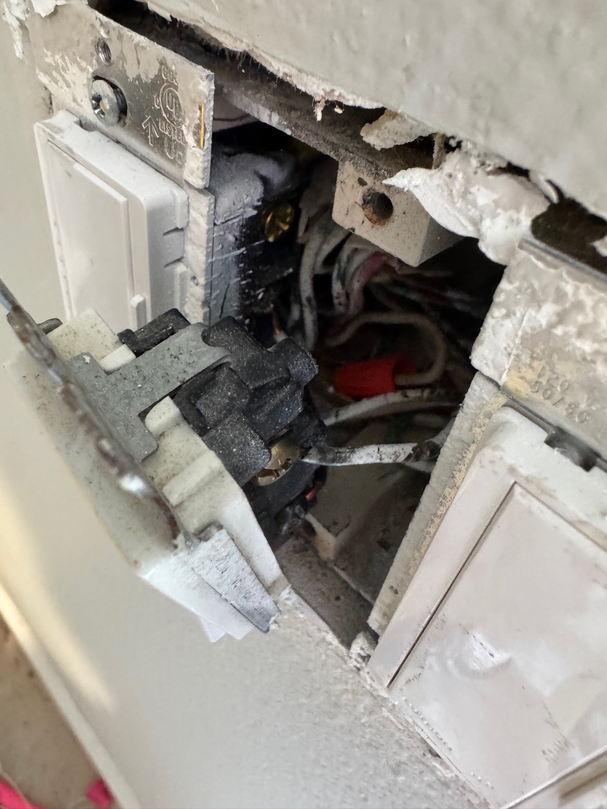 Multi-gang switch box